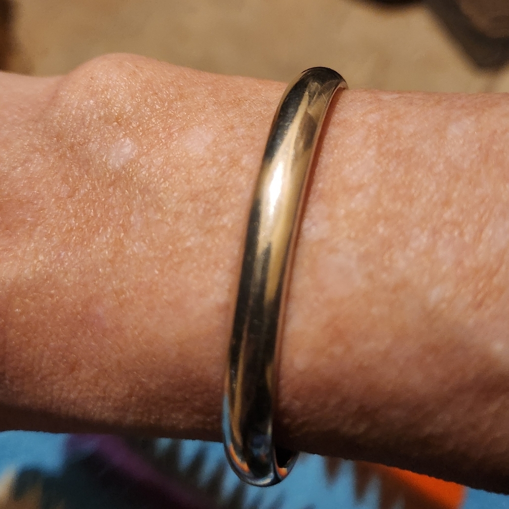 Numi Olive Plain Stacker Cuff XS - Picture 4 of 4